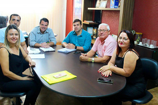 Jean oportuniza pela 1ª vez na história a doação de terrenos urbanos a pessoas jurídicas