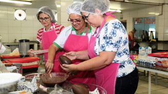 Estao abertas as inscricoes para a oficina de ovos de pascoa do FAC na Capital