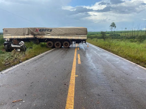 Colisão violenta mata duas pessoas e deixa dois feridos entre Ponta Porã e Antônio João
