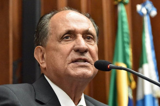 Zé Teixeira pede novos equipamentos laboratoriais para atender Dourados