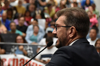 Deputados defendem valorização dos servidores da Educação na tribuna da ALEMS