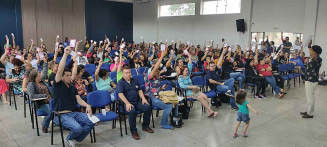 Educadores rejeitam proposta de Alan Guedes e alertam para fim da carreira de professor em Dourados