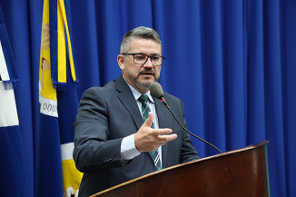 Fabio Luis propõe lei que obriga divulgação de cronograma de serviços em Dourados