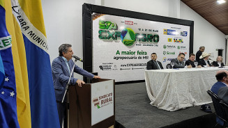 Murilo Zauith é destaque na sessão solene da 57ª Expoagro