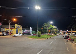 Prefeitura de Naviraí segue modernizando a iluminação pública com instalação de tecnologia de LED