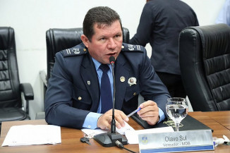 Olavo Sul pede agasalhos para kit escolar de estudantes em Dourados