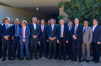 Riedel se reúne com presidente da Câmara e demais governadores para debater Reforma Tributária