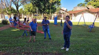 Dourados: Com articulação de Olavo Sul, parquinho é instalado no distrito de Panambi