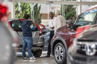 Mais de 45 mil carros foram vendidos com desconto do governo — Foto: Fábio Tito/G1