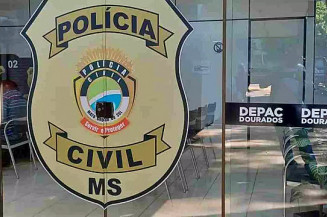 Homem é preso em Dourados após ameaçar esposa e filhos com arma de fogo