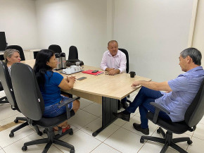 Vereador Professor Alziro discute Processo Seletivo e Concurso Público com o prefeito de Bodoquena