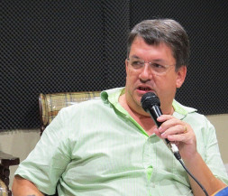 Pesquisa mostra Roberson liderando em todos os cenários em Ribas do Rio Pardo