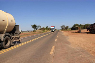 Deputada Gleice Jane pede melhorias nas estradas de acesso aos Assentamentos Teijin e Casa Verde
