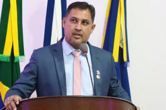 Vereador Pudim pede informações detalhadas sobre orçamentos de 2023 e 2024 de Dourados