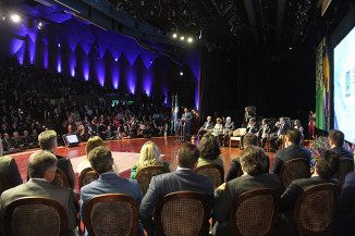 Em evento de gala, ALEMS homenageia 81 pessoas