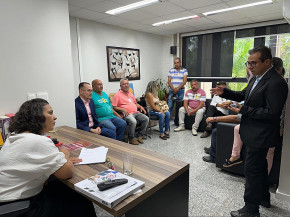 Gleice pede retorno de representantes das colônias de pescadores à Frente da Pesca
