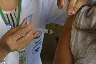 MS recebe 9ª remessa com mais 92 mil doses da vacina contra a Influenza
