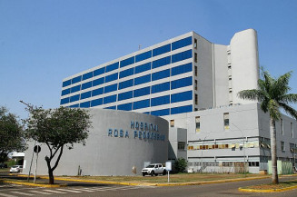 Governo cria grupo técnico de compras para regularizar estoques do Hospital Regional da Capital