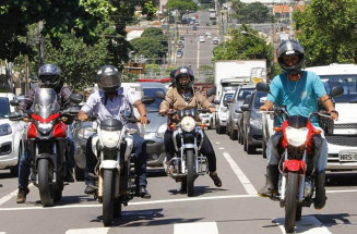 Mais da metade dos proprietários de motocicleta não tem habilitação