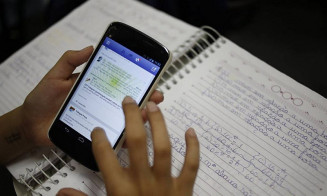 FETEMS e CNTE realizam consulta com professores sobre o uso de celulares em sala de aula