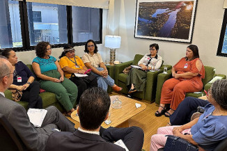 Movimento em defesa das mulheres: Deputada Gleice Jane participa de reunião com MPMS