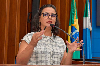 Gleice argumenta que discutir relações de gênero é fundamental para combater a violência
