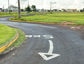 Prefeitura de Naviraí alerta sobre proibição de pintura irregular em vias públicas