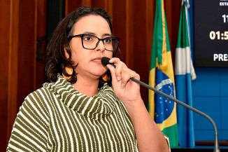 Deputada defende criação de Observatório da Violência Política Digital contra Mulheres