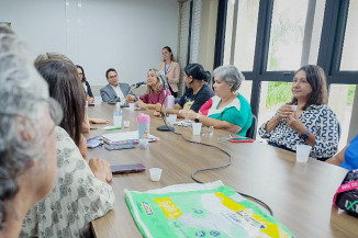 Lia Nogueira propõe vacinação prioritária para mães de pessoas atípicas em MS