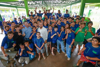 Deputado "filho da escola pública" apresenta entregas para Dourados no Dia do Estudante