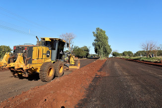 Ruas do Campo Belo estão sendo cascalhadas em Dourados