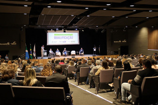 MS traça estratégias para ampliar espaço de jovens e mães no mercado