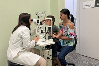 Projeto Olhos do Futuro participa de mutirão no HU-UFGD e amplia acesso à saúde ocular infantil