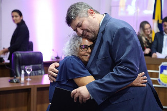 Rogério Yuri celebra educadores em Sessão Solene na Câmara Municipal