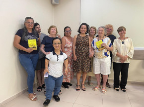 Tarde especial: beneficiárias da Cassems revisitam história de Delinha - a dama do rasqueado