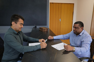 Prefeitura começa empossar professores concursados da Educação Especial