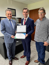 Hashioka homenageia instrutor deodapolense com moção de congratulação na Alems