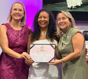 ‘Mulheres que Inspiram’: Deumeires Morais é homenageada pela Câmara de Vereadores