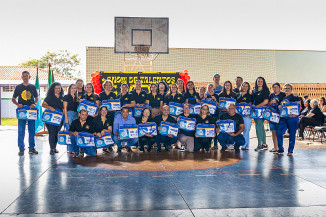 Naviraí celebra 20 anos da Escola José Martins Flores com Entrega de Kits para Professores e Apresentações