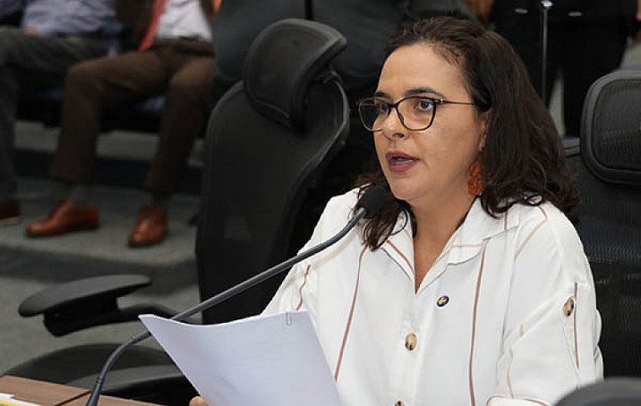 Gleice Jane critica lei sobre uso de banheiros e defende legitimidade de manifestação em Campo Grande