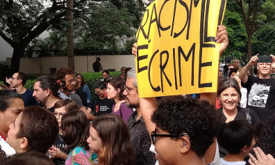 Justiça condena shopping paulista por discriminação racial