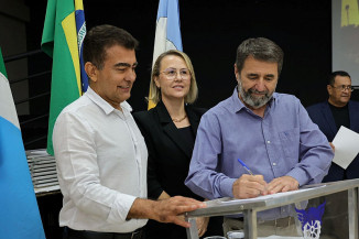 Em sessão de homenagem a comerciantes, Marçal encaminha Lei da Liberdade Econômica