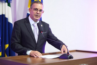 Vereador Cabral protesta após Câmara rejeitar recurso sobre ciclomotores e veículos autopropelidos