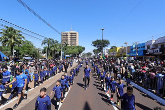 Prefeitura atraí mais de 30 mil pessoas para o desfile cívico-militar de 7 de Setembro