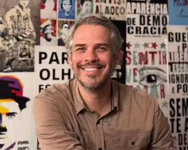 Primeiro deputado estadual abertamente gay, Tiago Botelho toma posse com foco em pautas LGBTQIA+