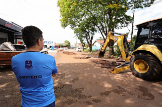 Marçal promete acelerar recuperação de ruas de Dourados durante trégua nas chuvas