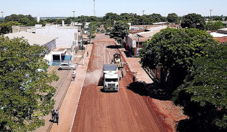 Com obras em vias urbanas, governo ajuda prefeituras a fazer entregas à população